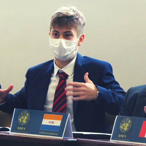 Alunos do Ensino Médio atuando no STMUN, 2022