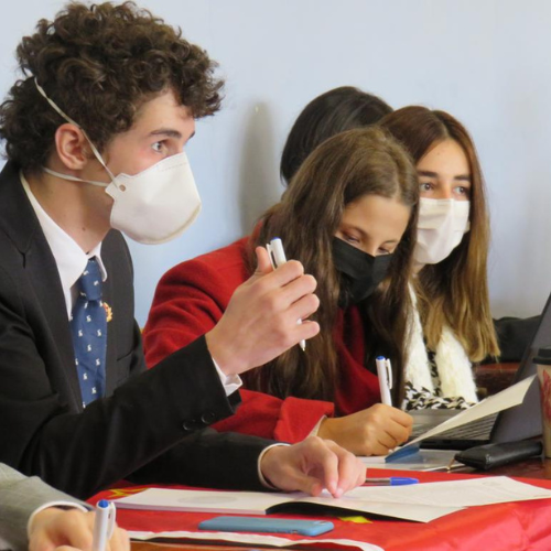 Alunos do Ensino Médio atuando no STMUN, 2022